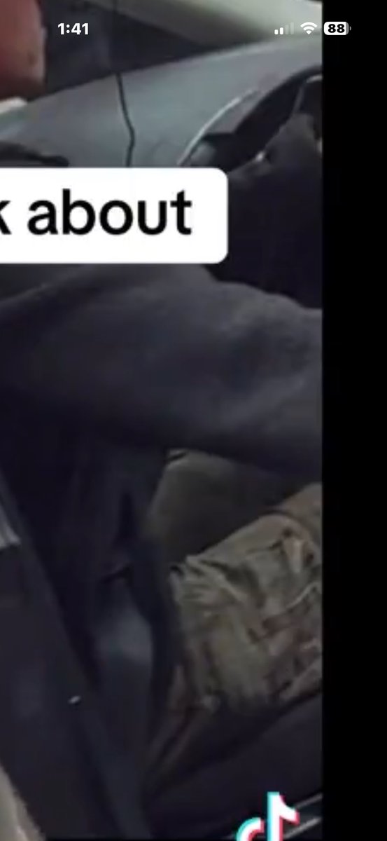 Luke_1997m's tweet photo. @jomickane And wearing what i would say is some sort of military trousers 🧐 https://t.co/uF3RnI4Zc1