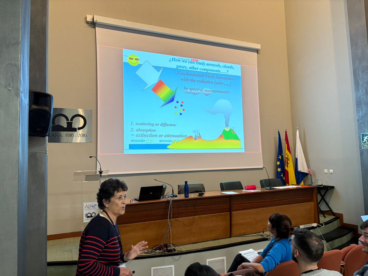 Esta semana nos encontramos en el observatorio meteorológico de Izaña, participando en el curso "Above the clouds", organizado por la cost action HARMONIA. Encantados de contribuir en la formación de una nueva generación científica.