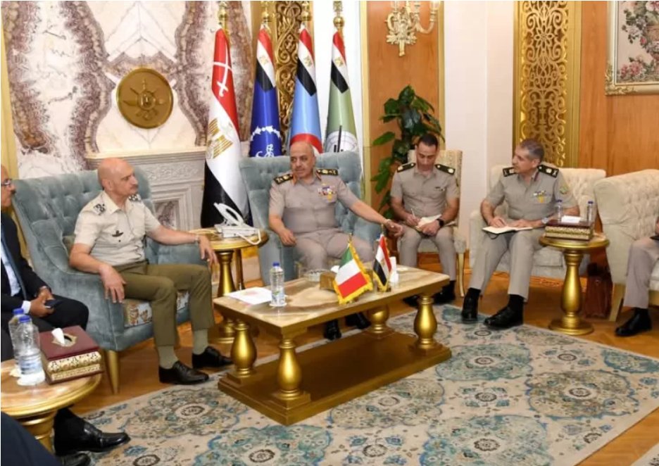 Chief of Staff of the Egyptian Armed Forces Meets with Chief of the Italian Defence Staff

zurl.co/WeZrZ