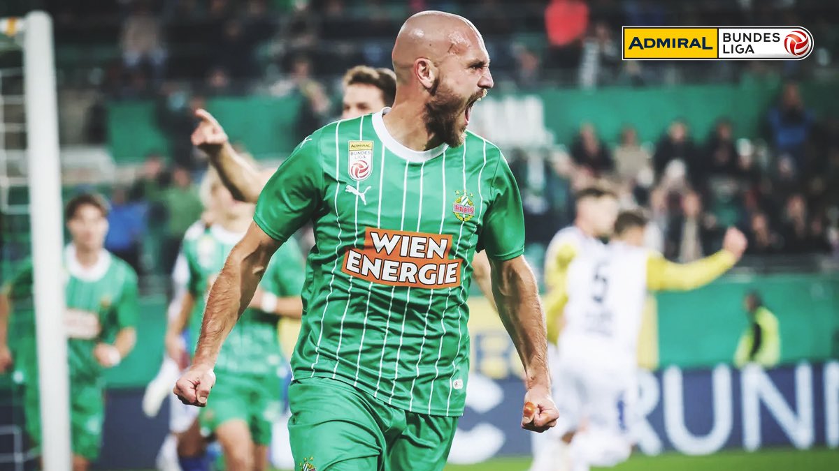„Noch nie solche Ups and Downs erlebt.“ Lukas Grgic über das wohl verrückteste Jahr seiner Karriere – mit kurioser Roter Karte, Schambein-Schmerz und einem Endspiel gegen den Ex-Verein aus Linz. 🎙️
Den vollständigen #Artikel findest du hier 📲 bundesliga.at/de/news/artike… 

#AdmiralBL