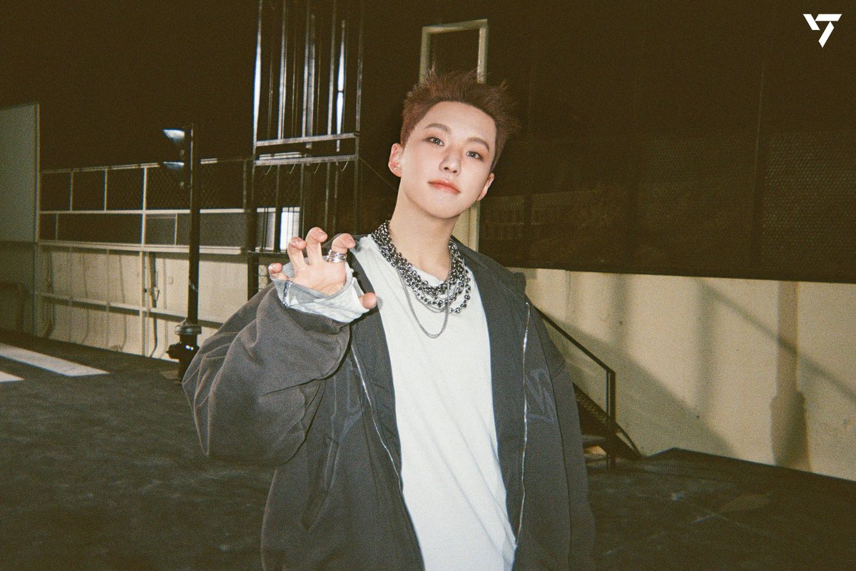hooniversestar's tweet photo. [#17pcs] 🐯🍚 ‘HAPPY BURSTDAY’ Behind film photo https://t.co/vxIWLk8wJa