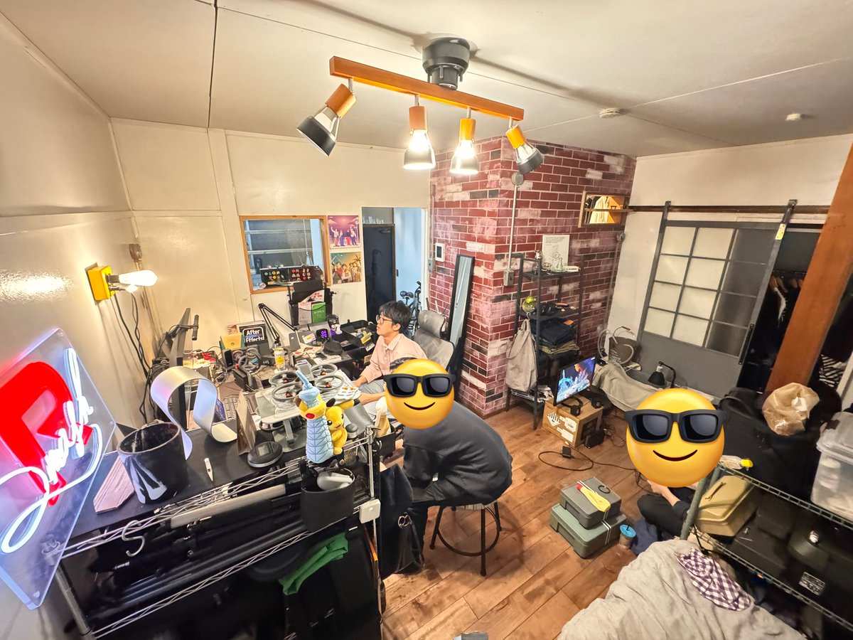 teamR_m2's tweet photo. R団宅盛り上がっております https://t.co/ZhFz2rmg0r