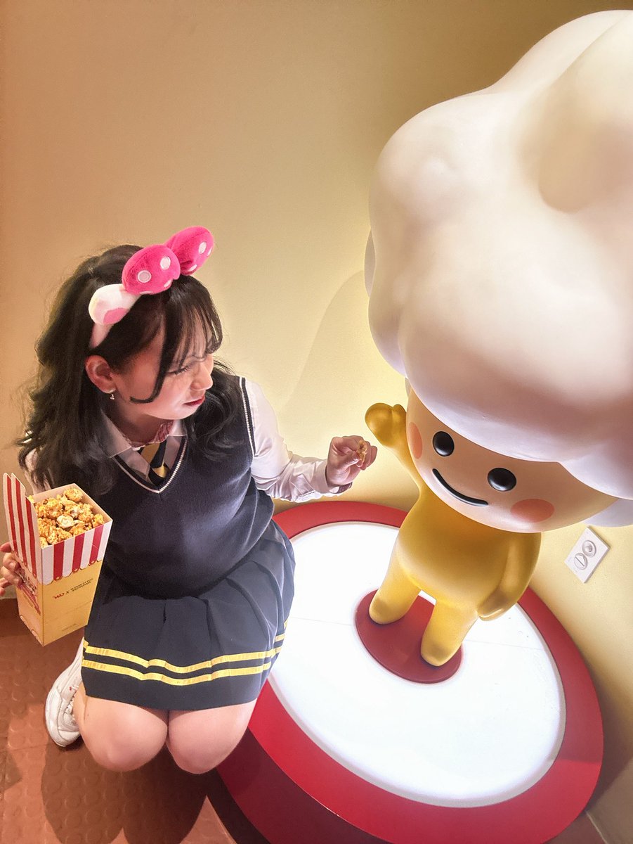 韓国JKになったときの。まだJKなれるかな”

旅行行って思うのはデジカメ欲しいッ！！
デジカメ買ったら沢山撮って思い出残していきたいな👯‍♀️