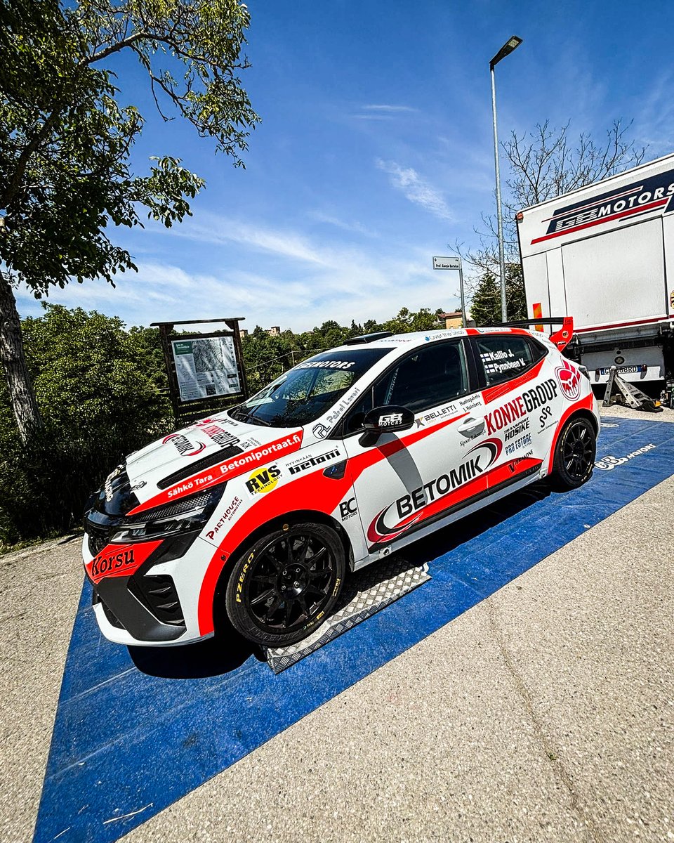 Jesse Kallion ja Ville Pynnösen Italian seikkailut jatkuvat tulevana viikonloppuna Veronassa. Alba-rallissa luokkavoittoa huhtikuussa juhlinut kaksikko starttaa nyt toiseen kilpailuunsa saapasmaan asfalttisarjassa. 

Lue lisää: rallism.fi/content/fi/1/1…