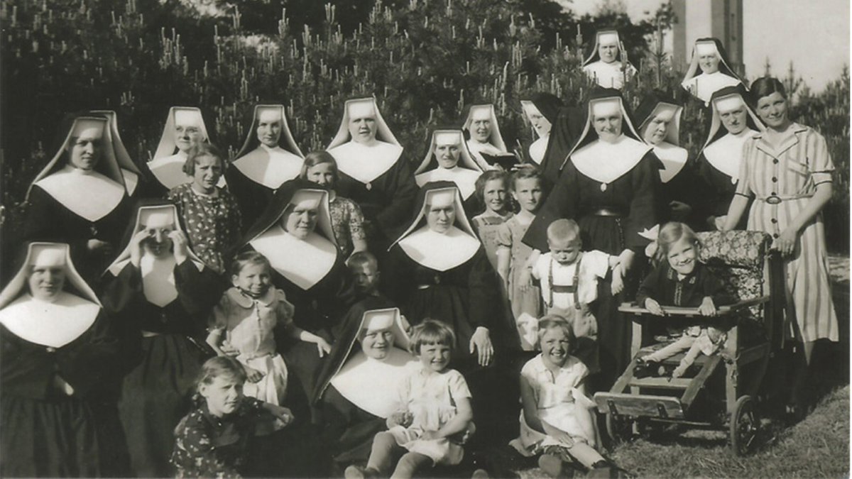 VaticanNewsPL's tweet image. Przeciwstawiły się złu i pozostały wierne Chrystusowi do końca. Przed nami beatyfikacja sióstr katarzynek ➡️ tiny.pl/10n9s8yj

@EpiskopatNews