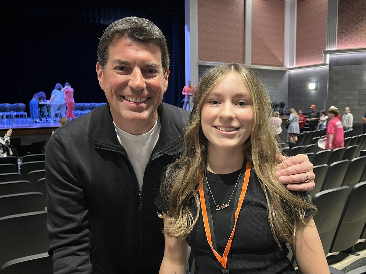 Big moment for London and proud Dad! At 7th grade awards ceremony she earned 3 awards including Eagle Honor Roll for 4.0 GPA and the Citizen Medallion!