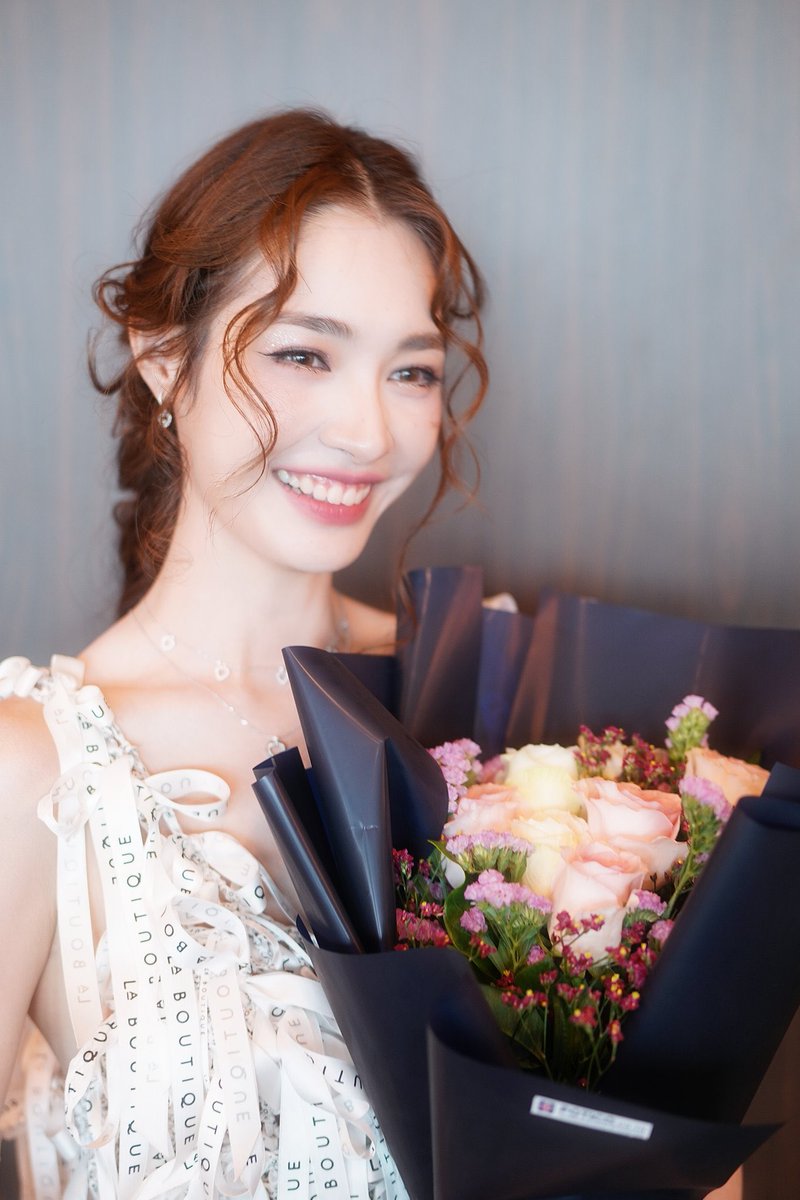 Ex_babykapi's tweet photo. ทุกช่อมีแต่ความรักที่มอบให้พี่มิ้นท์เลย

PEAKMINT KAZZ AWARDS
#พีคมิ้นท์หนุ่มสาววัยใส https://t.co/6tAwXVzteL