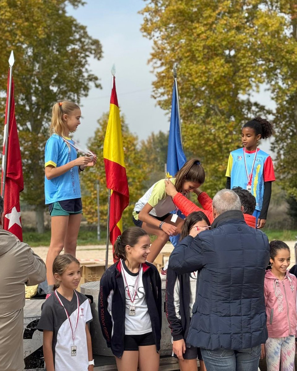 🏃🏻‍♀️ Cerramos la temporada de crosses felicitando a todos los participantes 👏🏼
y, en especial, a Inés Naranjo (6º Primaria), 🥇
¡1ª en todas las carreras del curso!
¡Enhorabuena campeona! 💪🏼

#ColegioLitterator en #Aranjuez &gt; #SueñaCreativo
