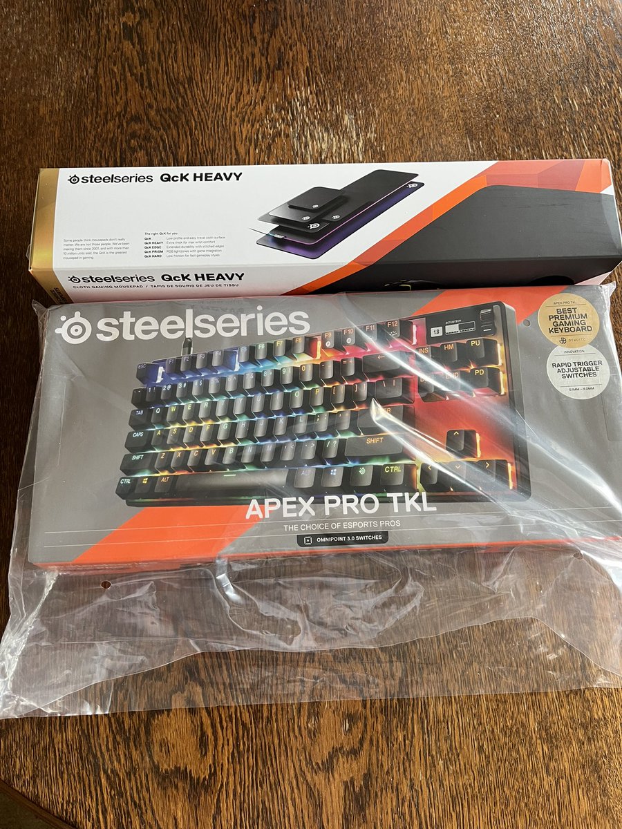 Dzięki za prezenciki <a href="/SteelSeries/">SteelSeries</a> 🫶