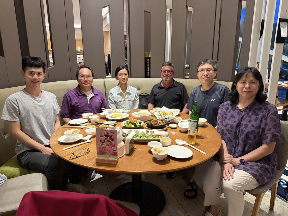 Erh-Min Lai (@erhminlai) on Twitter photo Great pleasure to host <a href="/FuquaClay/">Clay Fuqua</a> to visit <a href="/IPMBSinica/">IPMB Academia Sinica (中研院植微所)</a>. Great talk on the regulatory mechanism of #c-di-GMP signaling for unipolar polysaccharide and biofilm formation in #Agrobacterium. Enjoy scientific discussion and casual chatting! Great pleasure to host <a href="/FuquaClay/">Clay Fuqua</a> to visit <a href="/IPMBSinica/">IPMB Academia Sinica (中研院植微所)</a>. Great talk on the regulatory mechanism of #c-di-GMP signaling for unipolar polysaccharide and biofilm formation in #Agrobacterium. Enjoy scientific discussion and casual chatting!
