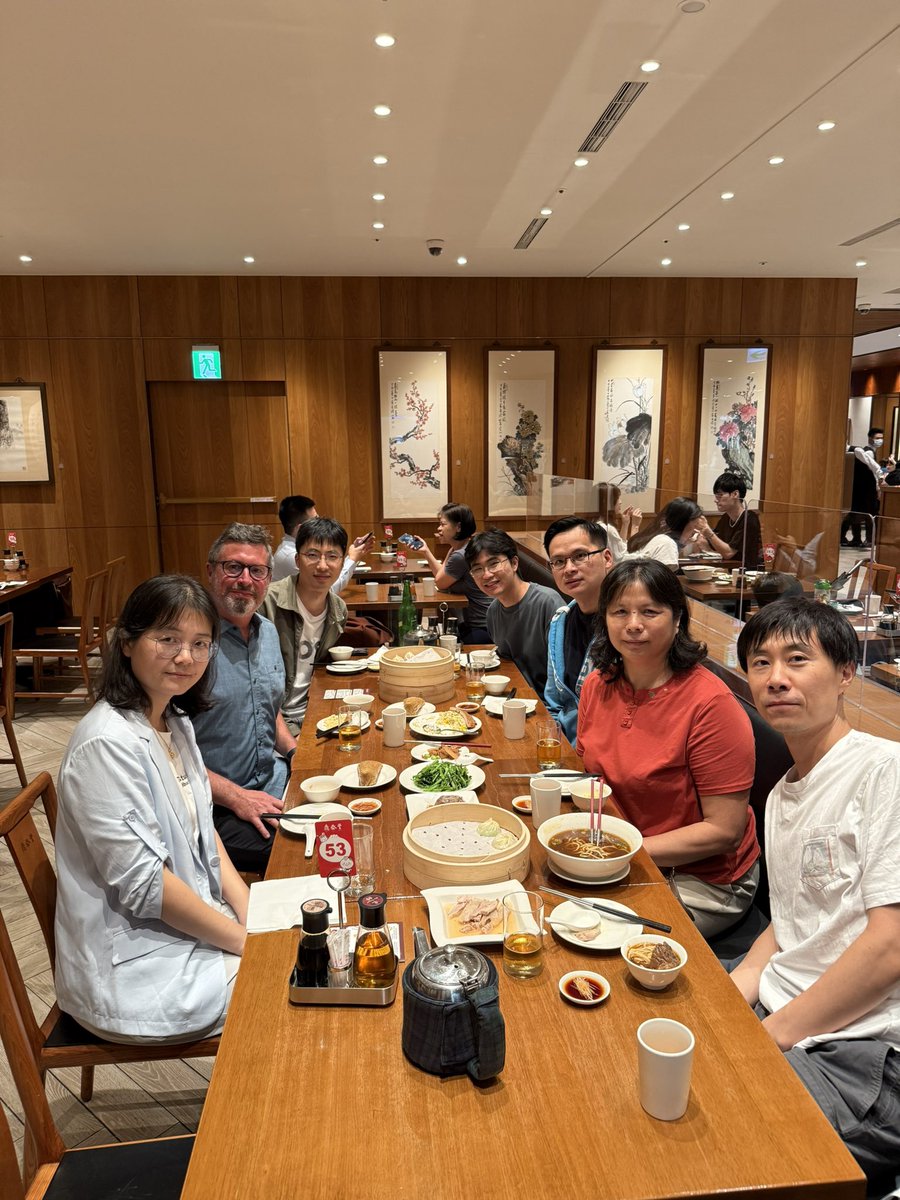 erhminlai's tweet photo. Great pleasure to host @FuquaClay to visit @IPMBSinica. Great talk on the regulatory mechanism of #c-di-GMP signaling for unipolar polysaccharide and biofilm formation in #Agrobacterium. Enjoy scientific discussion and casual chatting! https://t.co/MiEoVkduh2