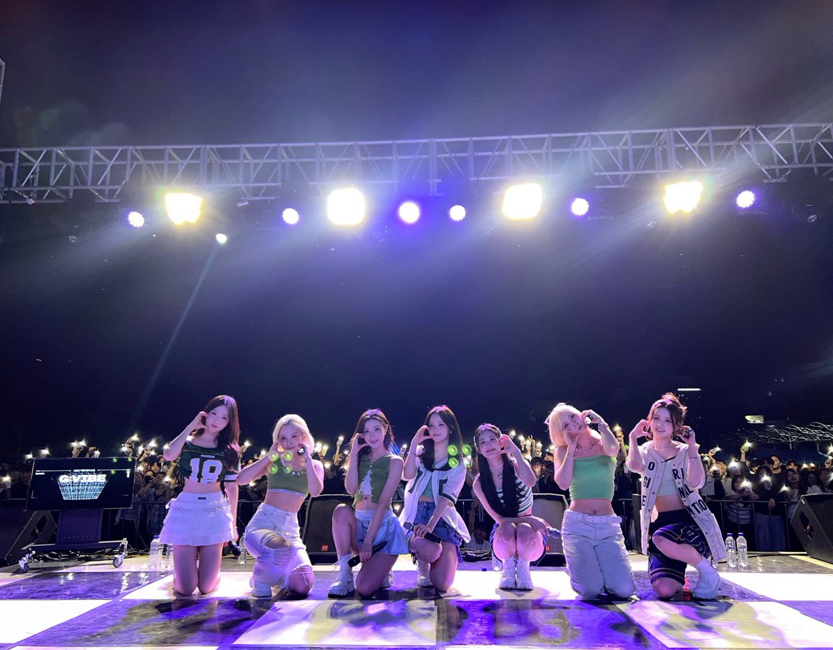 ichillin_km's tweet photo. 💌🌕🌱🧸🦋🐰🐳🦊💌
💫 2025 충남도립대 해오름제 칠린이들 💫
충남도립대 오늘 너무 재밌었어요 담에 또 만나요✨
#ICHILLIN #아이칠린
#충남도립대 #GVIBE https://t.co/rjgK4SkGri