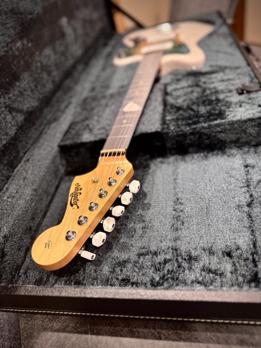 monokun0302's tweet photo. My new gear...
Navigator Jazzmaster model : yowa

#mynewgear #navigator #guitar https://t.co/SwnlJjzFJ4