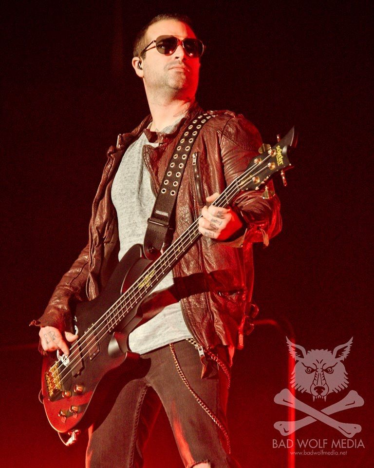Johnny Christ performing onstage at the Peoria Civic Center in Peoria, Illinois on The Stage North American Tour - 25th January 2018

📷: Mike Sørensen for Bad Wolf Media