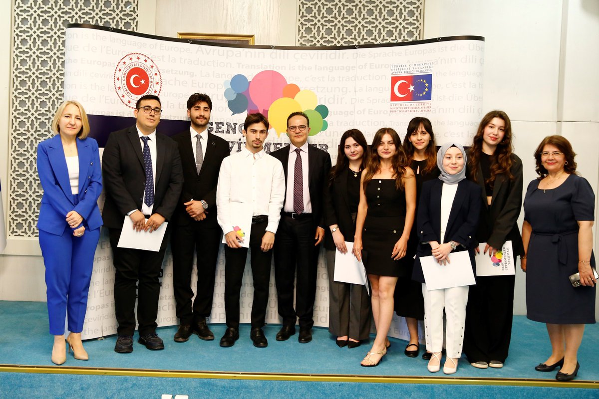 The first place winners in each language category will visit the EU institutions in Brussels. The second and third place winners will attend the “Basic Training Course on the European Union” held by ATAUM. <a href="/ATAUM_Haber/">ATAUM_Haber</a>