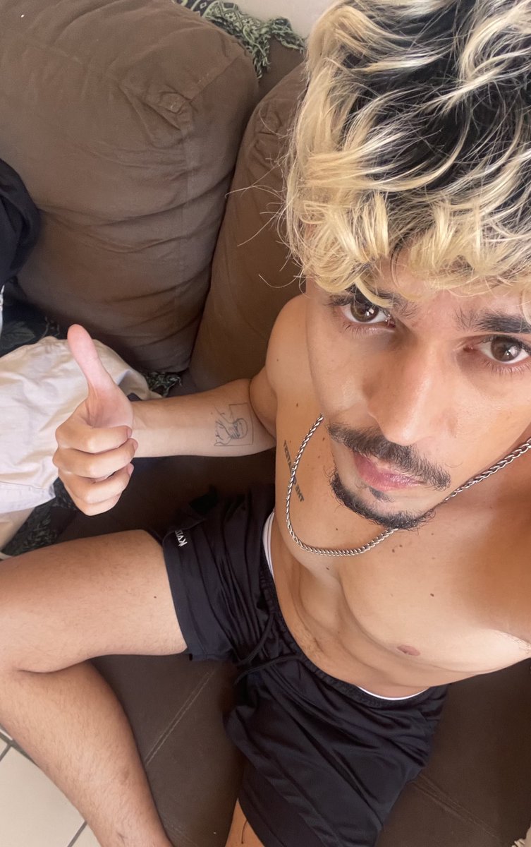 oftbe's tweet image. fiquei uma dlc