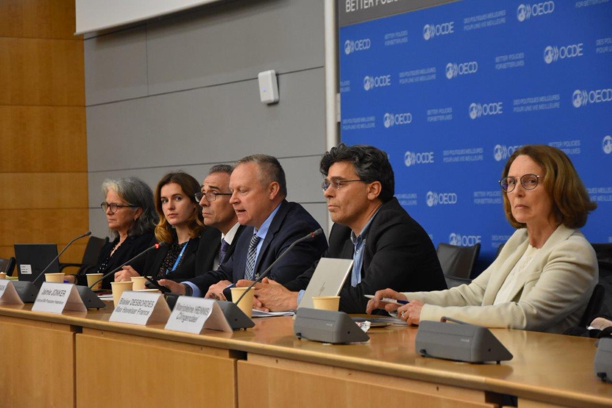National Milk Producers Federation (@nmpf) on Twitter photo At the <a href="/OECD/">OECD âĄď¸ Better Policies for Better Lives</a> Forum on Critical Supply Chains last week, Dr. Jamie Jonker, Chief Science Officer, highlighted the vital coordination between dairy farmers, private veterinarians, and federal and state agencies in tackling the bird flu outbreak in #dairy cattle. At the <a href="/OECD/">OECD âĄď¸ Better Policies for Better Lives</a> Forum on Critical Supply Chains last week, Dr. Jamie Jonker, Chief Science Officer, highlighted the vital coordination between dairy farmers, private veterinarians, and federal and state agencies in tackling the bird flu outbreak in #dairy cattle.