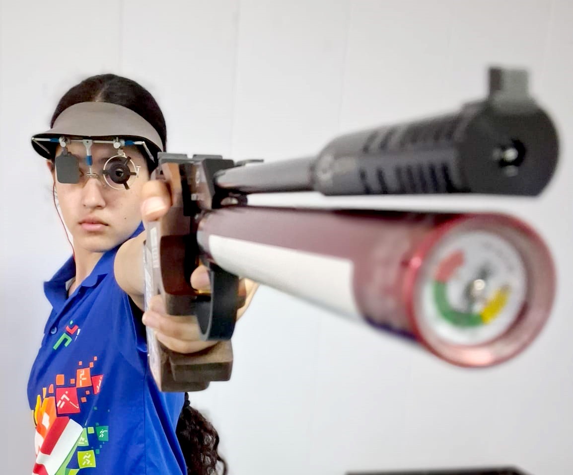 OfficialAwwa's tweet photo. #WeCare #Motivate_Facilitate_Empower
INSPIRING STORIES OF ACHIEVEMENT

Rashmika Sahgal, a 16 year old Army daughter and Class 12 student at Loreto Convent, represented India in the Junior World Cup in Germany (18-23 May 2025), in 10m Air Pistol event. In her debut international event itself, Rashmika secured an impressive All India Rank 3 and World Rank 14.

Rashmika trains at an Army shooting range at Delhi. Her hard work paid off when she won four (04) National Gold Medals at Kumar Surender Singh Memorial National Shooting Championship in Bhopal (25-26 Apr  2025) across Woman, Junior, Youth and Mixed Double categories.

Team #AWWA congratulates and wishes her continued success in all her future endeavours. May she continue to inspire and motivate the next generation to dream big and work hard to achieve their goals!

@Kheloindia @FitIndiaOff @PMOIndia @DefenceMinIndia @Media_SAI @adgpi @westerncomd_IA @NorthernComd_IA @suryacommand @IaSouthern @SWComd_IA @artrac_ia @easterncomd @HQ_IDS_India @DelhiArea_IA @NWWA_INDIANNAVY @IAF_AFFWA @SpokespersonMoD @DGAFMS_MoD @DIAV20 @NWWA_INDIANNAVY @IAF_AFFWA @MoHFW_India @MinistryWCD