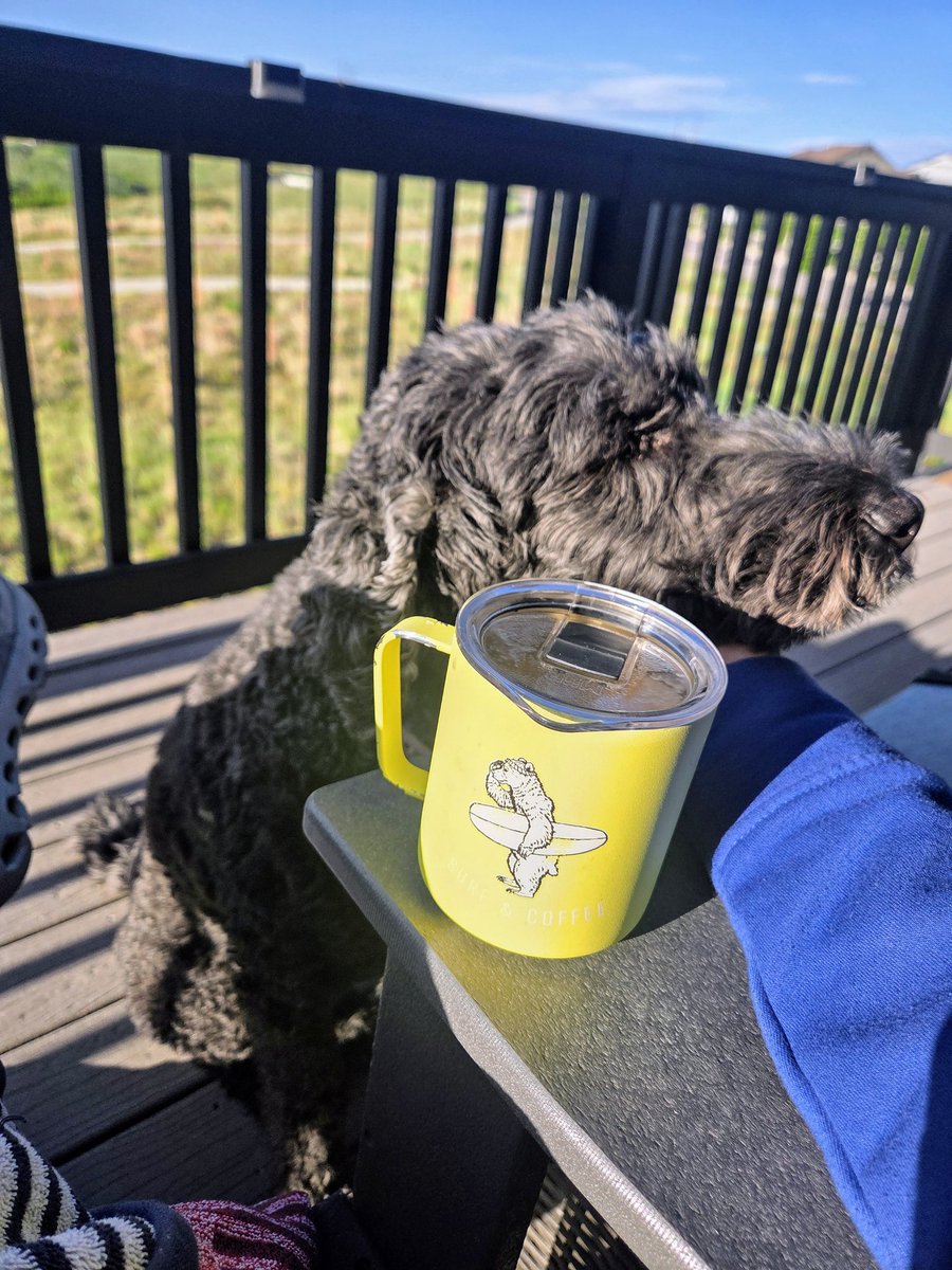 Two of my favorites, outdoor swimming and coffee with Pippi.