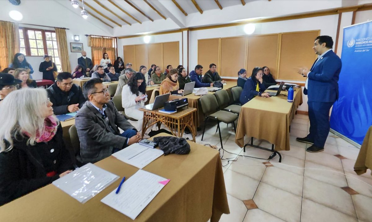 #RINDHCA (@rindhca) on Twitter photo #BOLIVIA 🇧🇴 ALTO COMISIONADO DE LAS NACIONES UNIDAS CAPACITA A SERVIDORES DEFENSORIALES EN MONITOREO DE DERECHOS HUMANOS EN EL MARCO DE ESTÁNDARES INTERNACIONALES <a href="/DPBoliviaOf/">Defensoría del Pueblo Bolivia</a>
defensoria.gob.bo/noticias/alto-… #BOLIVIA 🇧🇴 ALTO COMISIONADO DE LAS NACIONES UNIDAS CAPACITA A SERVIDORES DEFENSORIALES EN MONITOREO DE DERECHOS HUMANOS EN EL MARCO DE ESTÁNDARES INTERNACIONALES <a href="/DPBoliviaOf/">Defensoría del Pueblo Bolivia</a>
defensoria.gob.bo/noticias/alto-…