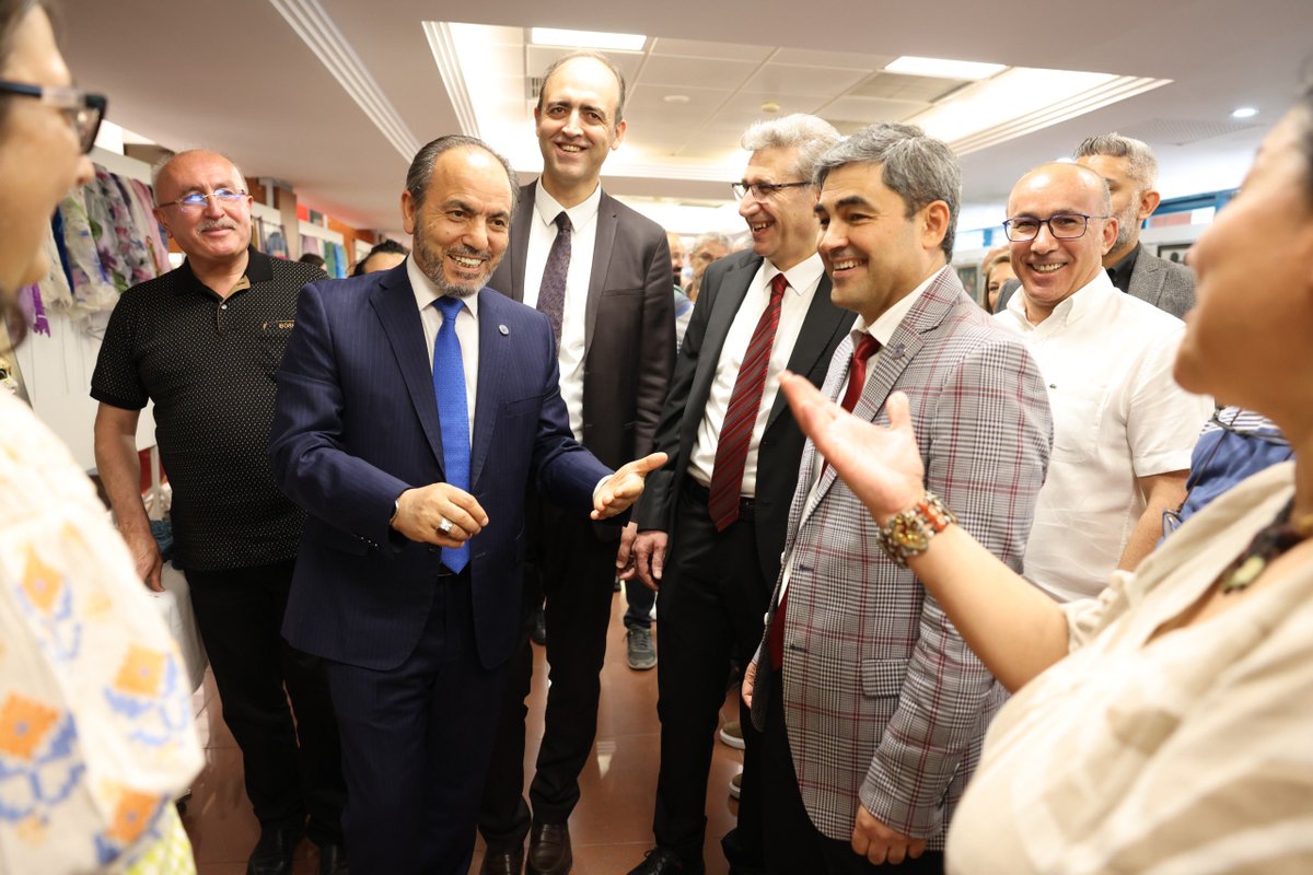 Pamukkale Üniversitesi (@pauedutr) on Twitter photo Rektörümüz Prof. Dr. Mahmud Güngör, öğrencilerimizin yıl boyunca emekle hazırladığı el emeği ürünler inceleyerek bilgi aldı. Rektörümüz, serginin hazırlanmasında emeği geçen akademik kadroya ve öğrencilerimize teşekkür ederek başarılarının devamını diledi.
<a href="/TCKulturTurizm/">T.C. Kültür ve Turizm Bakanlığı</a> Rektörümüz Prof. Dr. Mahmud Güngör, öğrencilerimizin yıl boyunca emekle hazırladığı el emeği ürünler inceleyerek bilgi aldı. Rektörümüz, serginin hazırlanmasında emeği geçen akademik kadroya ve öğrencilerimize teşekkür ederek başarılarının devamını diledi.
<a href="/TCKulturTurizm/">T.C. Kültür ve Turizm Bakanlığı</a>