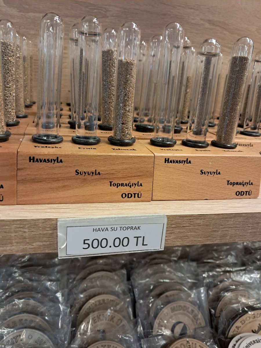 kaleciikk1's tweet photo. odtunun havasi suyu topraginin 500tl olmasi gordugum en iyi mezun dolandirma yontemi https://t.co/R1IAvrCguj