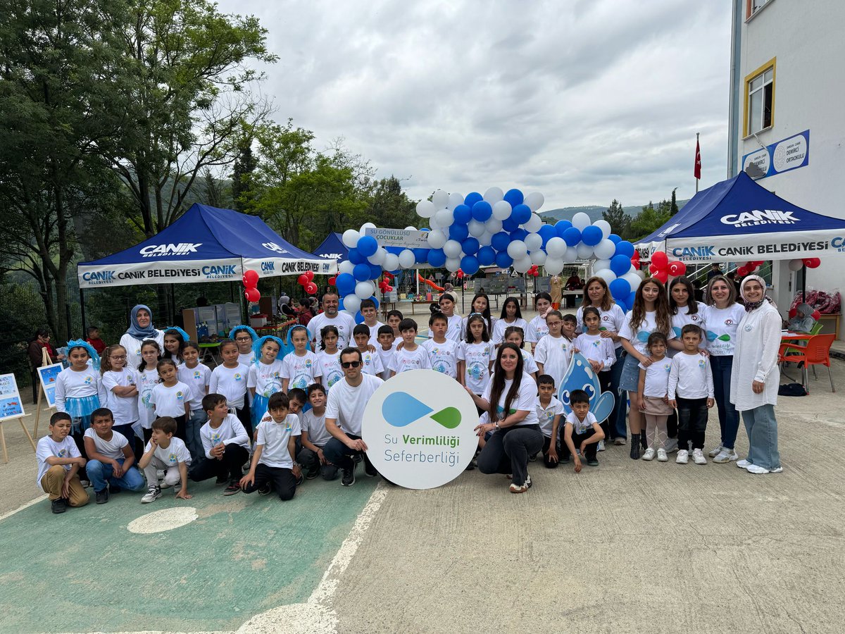 Su Gönüllüsü Çocuklar  bugün Samsun Canik Demirci ilkokulu Ortaokulunda Su Verimliliği Şenliği düzenlediler.Birbirinden güzel atölyelerle keyifli bir Su günü geçirdiler.
Suyumuzu korumaya kararlıyız💧<a href="/tcmeb/">Millî Eğitim Bakanlığı</a> <a href="/SuYonetimi/">Su Yönetimi Genel Müdürlüğü</a> <a href="/AfireSever/">Afire Sever</a> <a href="/yilmaznazif/">Nazif Yılmaz</a> <a href="/ferdaogretmen/">Ferda Salık</a>