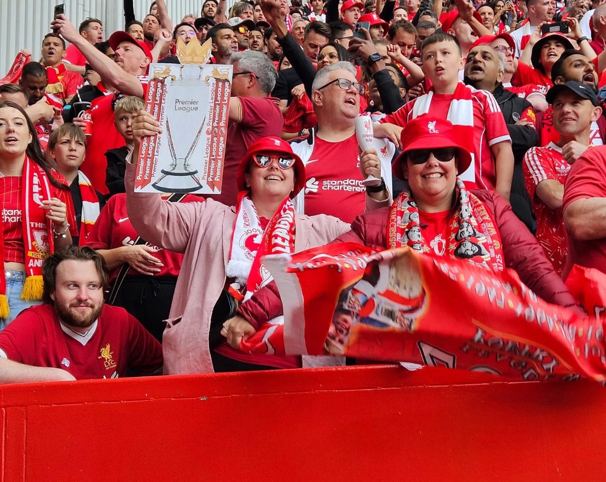 k222lan's tweet photo. @TheAnfieldWrap We’re never gonna stop! Although, I need a holiday to get over all the celebrations! What a time to be a Red! YNWA 😍❤️⚽️ https://t.co/AFa9quJVin