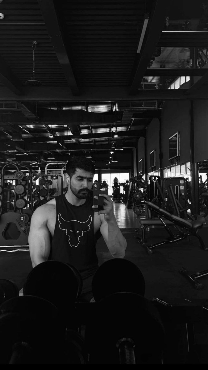 malmazmi_'s tweet photo. Push harder than yesterday if you want a different tomorrow. https://t.co/e5cGAqkdgp