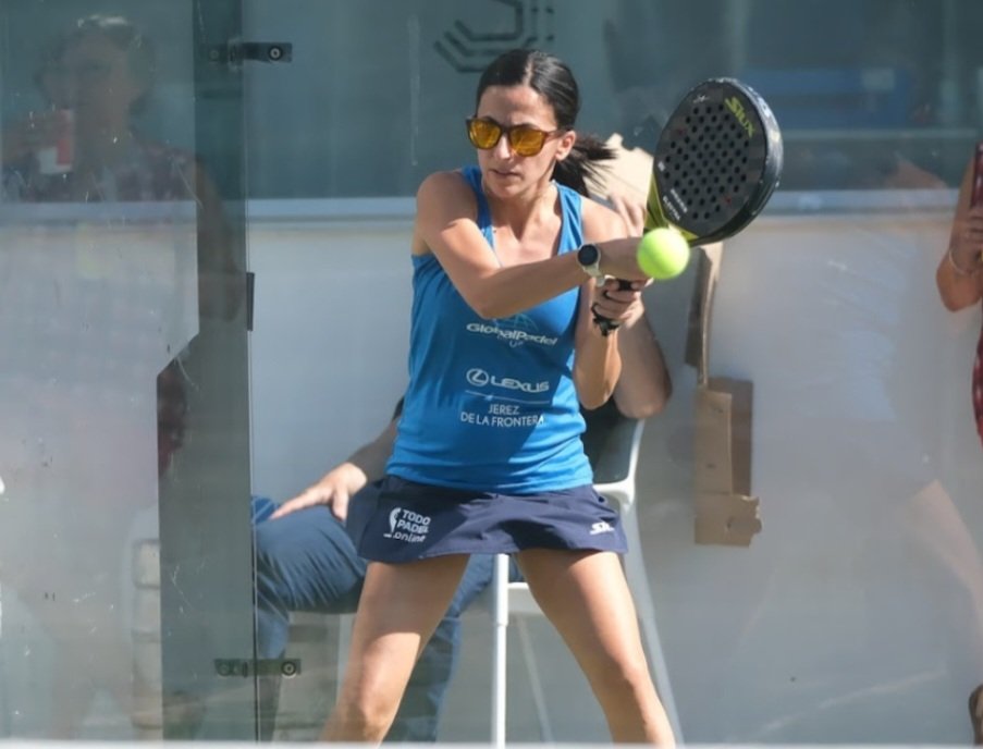 veopadel's tweet photo. 🔵 Jerez concentrará a los mejores equipos Veteranos de 3ª
✳️ La cita federada ha sido programada para este fin de semana en Global Pádel con la participación de varios equipos de la provincia

⤵️  https://t.co/YiXV5khqRi

#veopadel #veo #padel #ElMIRA https://t.co/P6I0Y0EFKu