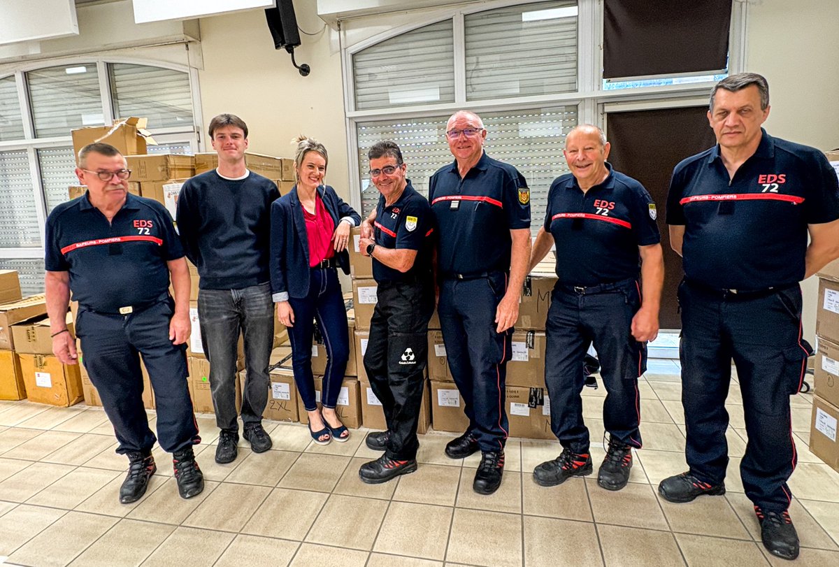 Ce matin, nous avons réceptionné les pantalons, spécialement conçus pour équiper nos bénévoles lors du 131ème Congrès. Un grand merci au Crédit Mutuel pour son précieux soutien financier, à ProgKom pour la livraison et à notre Équipe Départementale de Soutien pour sa mobilisation