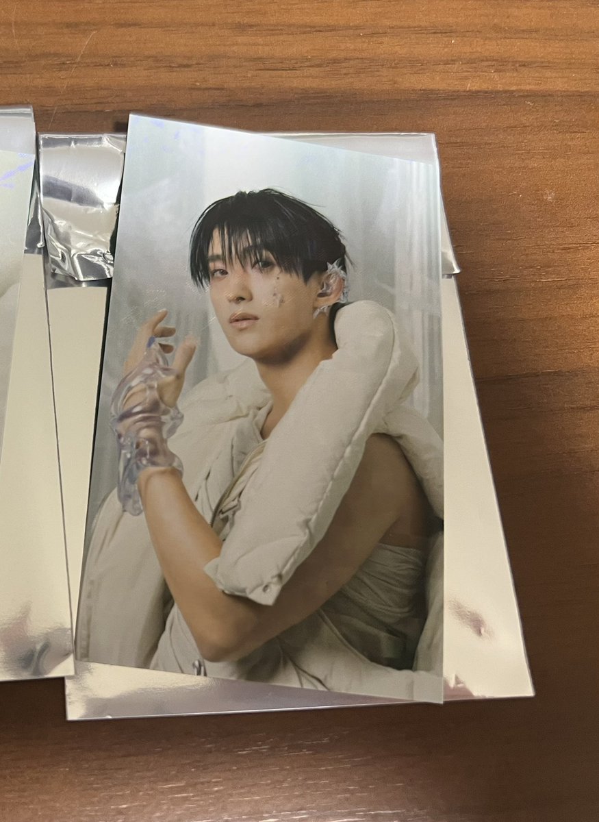 tsumik0331's tweet photo. SEVENTEEN HAPPY BURSTDAY セブチ トレカ Tsutaya ラキドロ 交換 買取

譲:  ドギョム🍕

求: 同種 エスクプス🍒、ジョシュア🐰、ウォヌ🦊、ミンハオ🐸

買取も⭕️
郵送or渋谷(都内)手渡し⭕️
お気軽にお声かけください🙇🏻‍♀️ https://t.co/FrwDWOx3xK