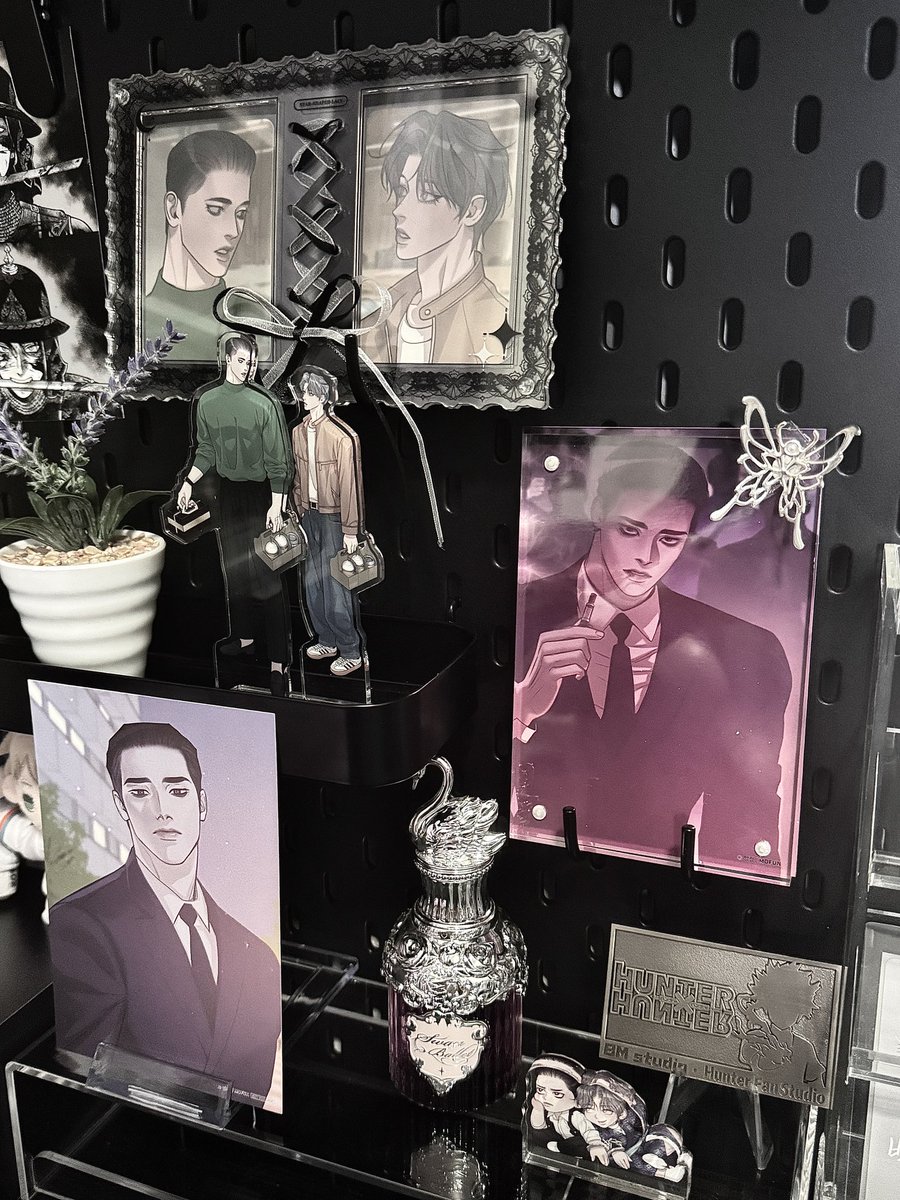 Gangster's wifey ── ·  · ✦