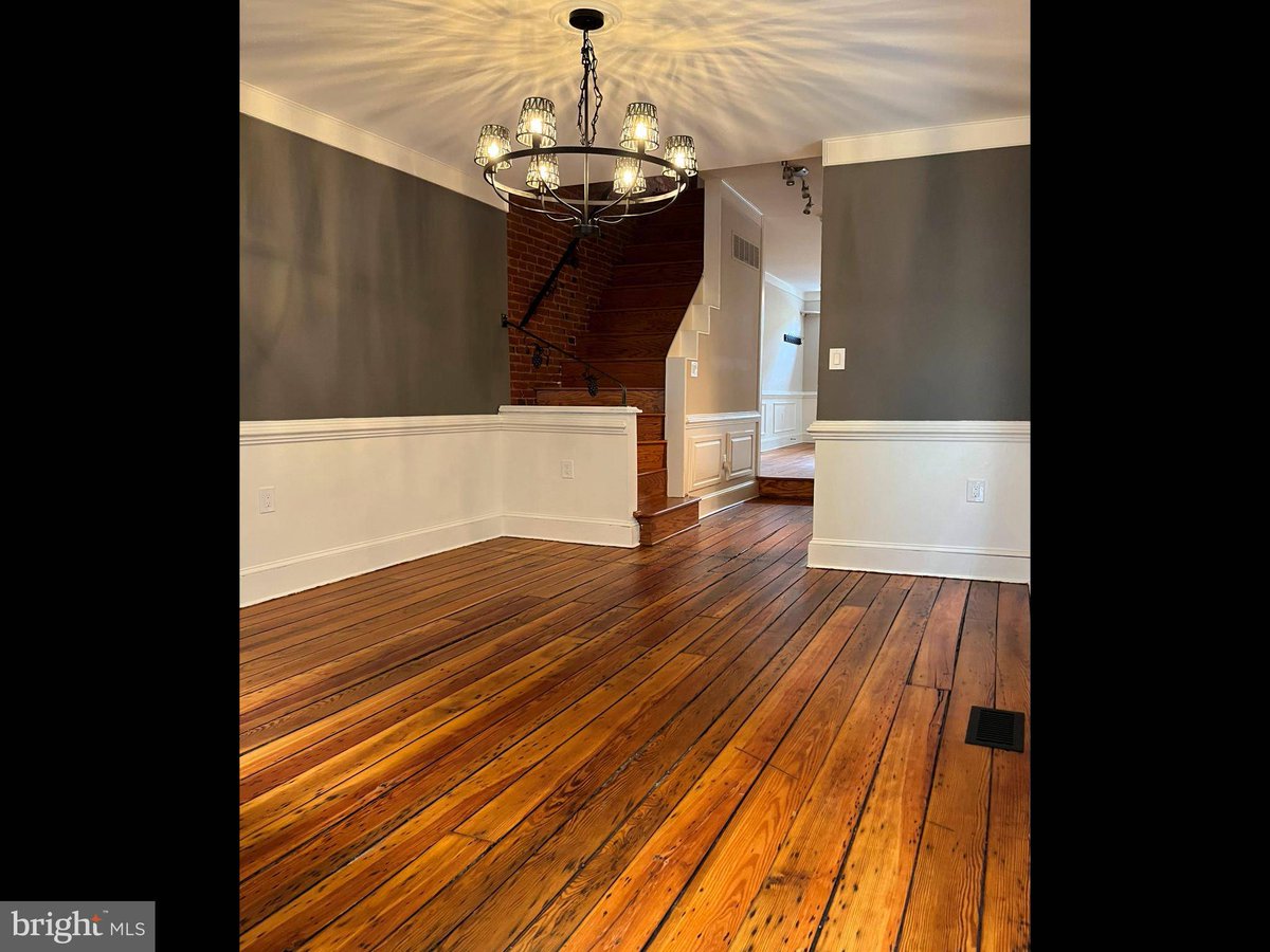 GreenleeRealtor's tweet photo. 2031 E LOMBARD ST, Baltimore, MD 21231
Exciting news! Stay tuned for our upcoming listing that’s sure to impress.
https://t.co/EQFfewuVrl
Don’t miss out, mark your calendars!
#comingsoon# #realestate# https://t.co/69GckJVUnU