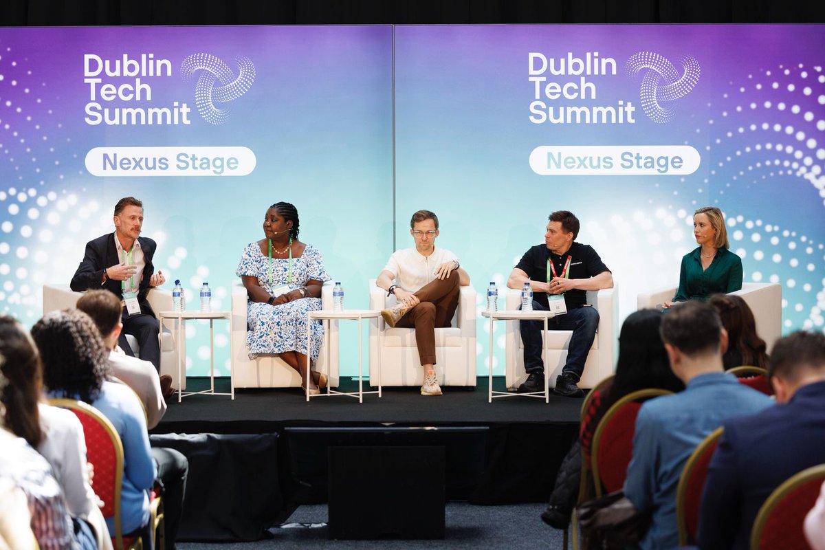 DubTechSummit's tweet image. The future of MarTech is smart, predictive and personal. At #DubTechSummit, the "Sell Me Something Smart" panel made it clear: AI is here to simplify, not complicate. 

Henry Cowling, @madebymonks_) said, “It doesn’t need to be complicated. It’s pretty straightforward to get