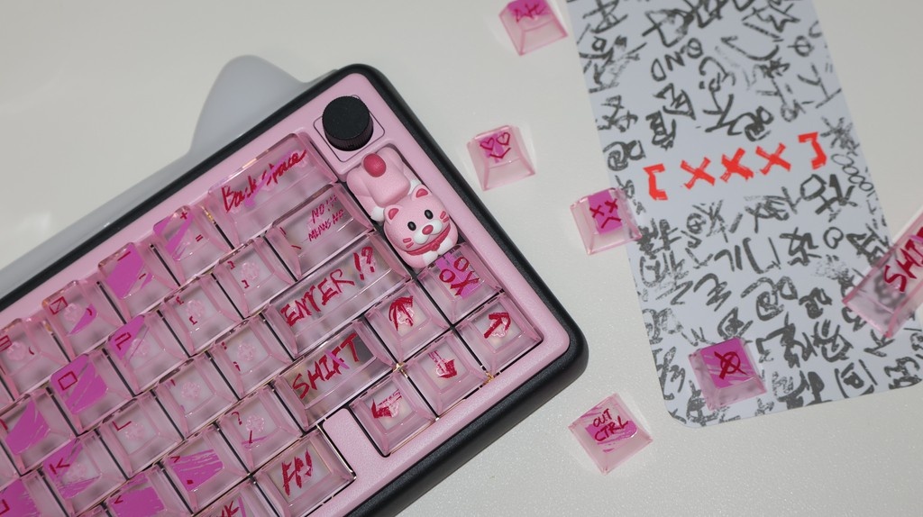 ⌨️Keyboard: Neo 70⁠
⌨️Keycaps: XXX Cherry Profile⁠
⁠
📸: @shane_yun91
🛒: keytok.com/collections/ke…