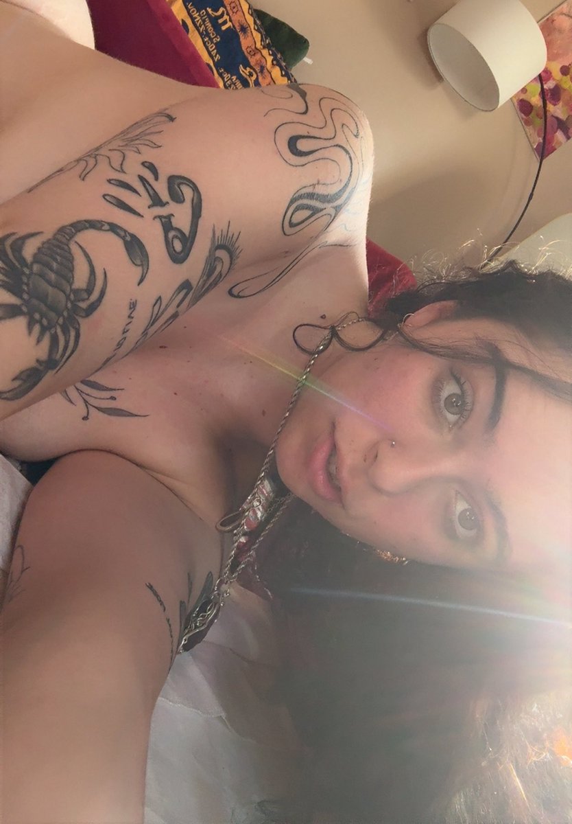 yourstrulyc22's tweet photo. Sunny sunshine 🌞 
Link in bio 
Xo https://t.co/skZJLrzRHE