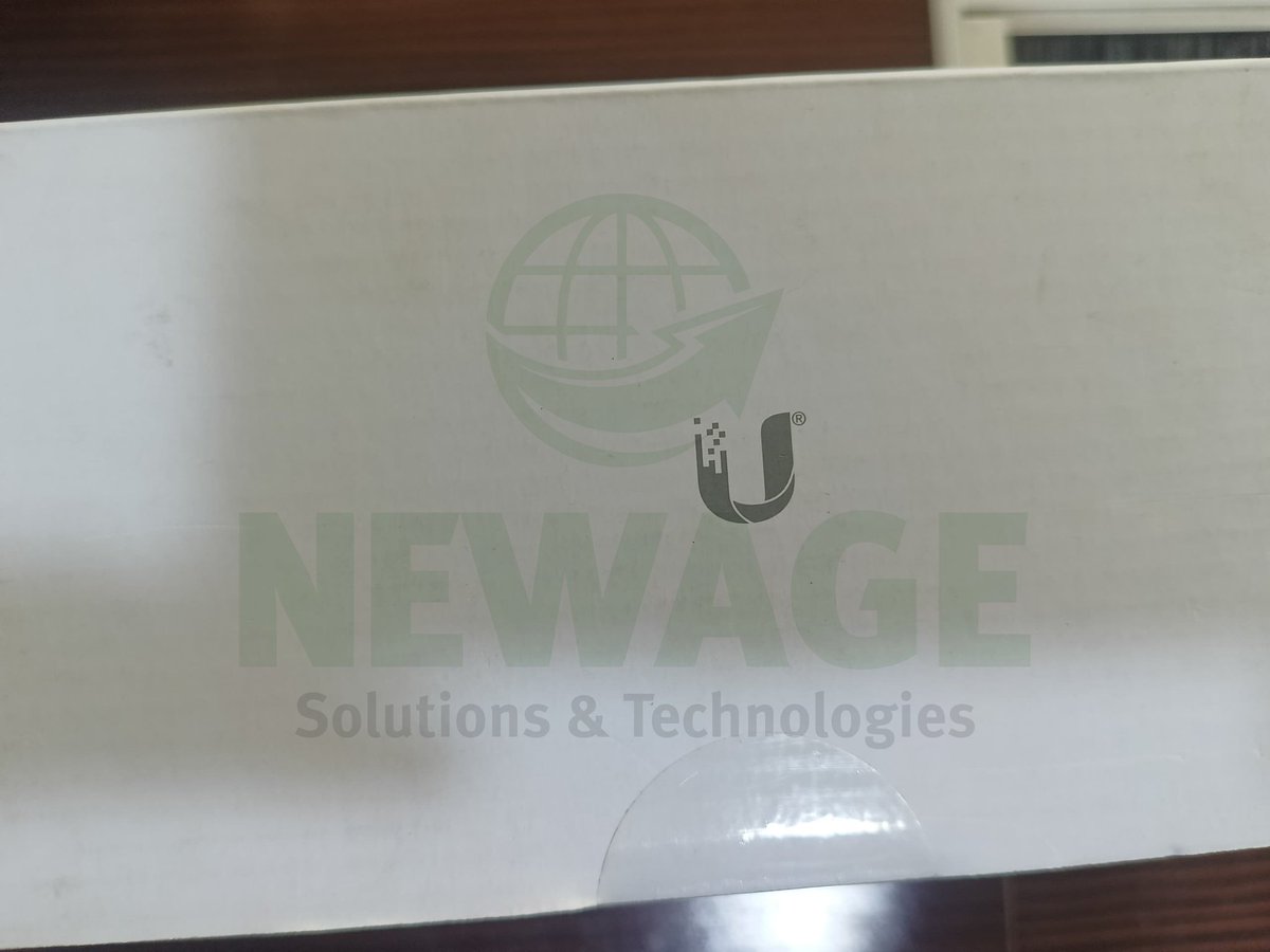 Newage_solution's tweet photo. 🚀 Need to bridge long distances with blazing speed?
Meet the PBE-M5-400:
•📡 5GHz, 25dBi antenna
•⚡ 150+ Mbps throughput
•🌐 25+ km range
•🔧 Easy pole-mount setup
🔗https://t.co/b6y6VcmkaK…
#Networking #WirelessBridge #Ubiquiti #NewAgeSolutions https://t.co/24Prp1IiXx