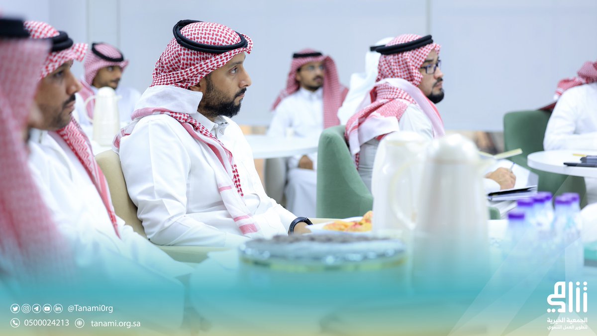 نسعد بمتابعتكم لبرنامج :🪴
نقل المعرفة في الإسناد الحكومي
🔸اليوم الرابع
🔸لقاء الموارد البشرية| أ. ناصر بن عبدالعزيز الواصلي

مباشر الآن عبر  #سنا_الإعلامي على يوتيوب
youtube.com/live/DdDLg4Aiz…
نسعد بمداخلاتكم في دورات معمل يمام عبر الهاتف ( خلال البث المباشر )🍃
00966569227135📞