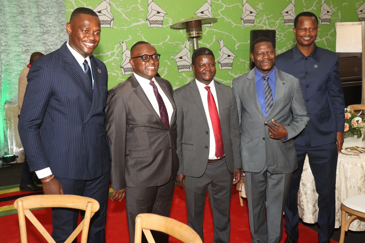 chiefkoti's tweet image. #WhileAtWork It was an absolute privilege to have been the MC for the historic launch of Zimbabwe’s Media Policy, presided over by His Excellency @edmnangagwa. 

A powerful nation must first own its narrative. 

This isn’t merely about communication; it’s about building a…