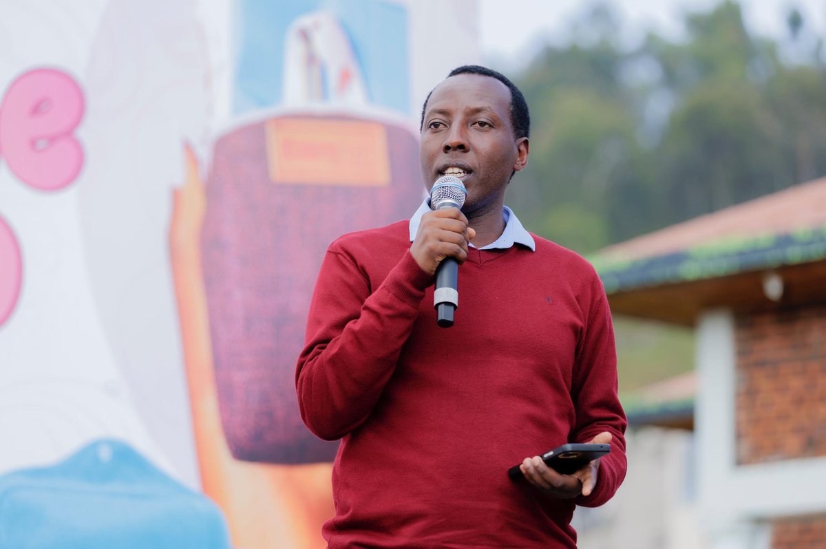 Rameck Gisanintwari (@rgisanintwari) on Twitter photo “Iyi gahunda Ntago ari iy’abakobwa gusa ahubwo ni gahunda twese dukwiye kumva no kuvugaho dukwiye kubyumva kandi tukabyumva kimwe.” <a href="/MusanzeDistrict/">Musanze District</a> Second Mayor
#PeriodFriendlyWorld
#EndPeriodPoverty
#EndPeriodStigma
#PeriodWithPride
#MHDay2025
#KosmoPads “Iyi gahunda Ntago ari iy’abakobwa gusa ahubwo ni gahunda twese dukwiye kumva no kuvugaho dukwiye kubyumva kandi tukabyumva kimwe.” <a href="/MusanzeDistrict/">Musanze District</a> Second Mayor
#PeriodFriendlyWorld
#EndPeriodPoverty
#EndPeriodStigma
#PeriodWithPride
#MHDay2025
#KosmoPads