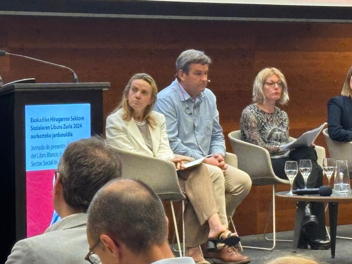 📘✨ Esta mañana hemos estado en la jornada de presentación del nuevo Libro Blanco del Tercer Sector Social de Euskadi 2024, una cita clave para seguir fortaleciendo el compromiso con la justicia social y los derechos de todas las personas.
<a href="/3sEuskadi/">OVTSS</a>