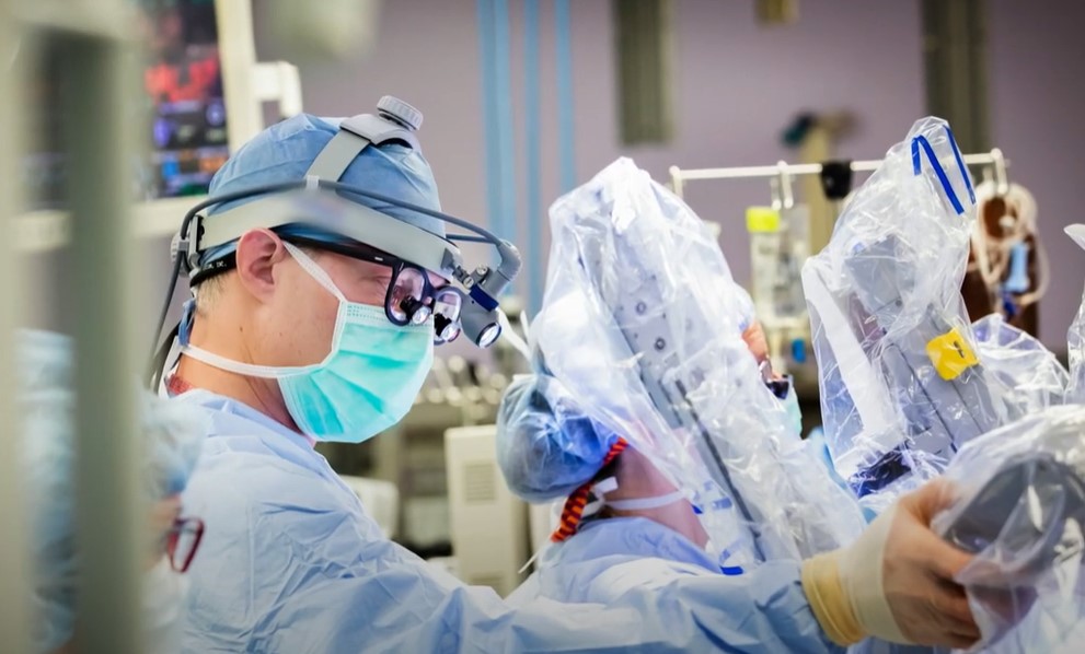Allegheny General Hospital has received the Mitral Valve Repair Reference Center Award from the Mitral Foundation.  AGH remains the only hospital in Pennsylvania to receive this recognition! <a href="/AHNtoday/">AHN</a>