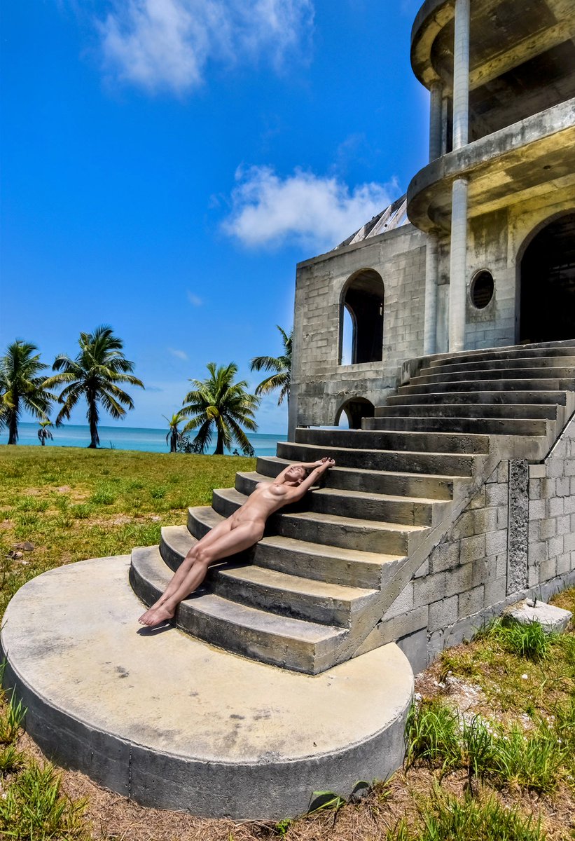 Visual Sanctity tweet media