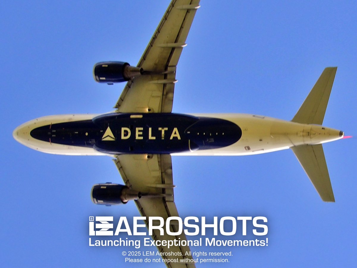 LEMAeroshots's tweet image. SUCCESS!! I caught the logo on the belly 100% this time!! -LEM 🔺😁👏🏻💯

✈️ @Delta @Airbus #A319 🔄 #NorthwestAirlines 🌐 @SkyTeam 📍 DCA (@Reagan_Airport) 🛫 Runway 1 🗓️ May 5, 2023 📸 @Kodak @KodakPIXPRO AZ528

#LEMAeroshots #FlyReagan #DCA #Delta #Airbus #Takeoff #TeamMWAA