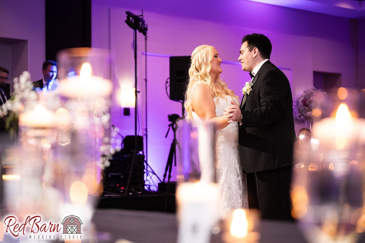 redbarnwedding's tweet photo. Nicole &amp; Ari welcomed May breeze, got hitched on a perfect spring day and conquered love with lifetime vows... 💍🎂🌿  

#redbarnweddingstudio #redbarnstudio #hyattregencydeerfield #maweddingphotographer #MayWedding #maybride #mayweddingphotography #vowsphotography https://t.co/vEQnZ88OL0