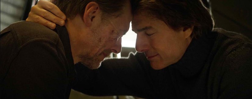 Misión: Imposible - La Sentencia Final.

Un cierre SUBLIME para una saga fascinante.
Tiene absolutamente TODO, las mejores escenas de acción que he visto nunca, la mejor tensión, soundtrack, desarrollo de la historia, TODO.
Me dejó con los pelos de punta.

TE AMO TOM.
9/10.