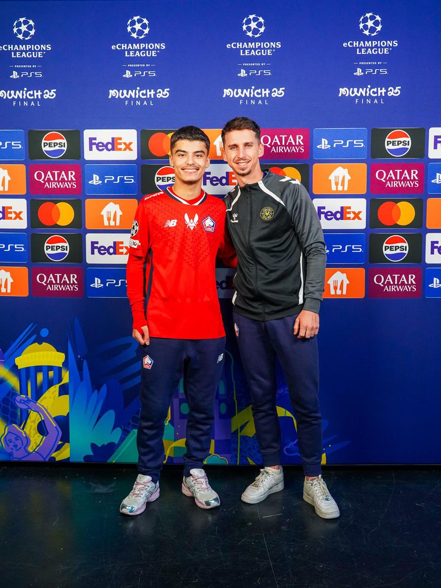 Johann Simon (@maniika_fifa) on Twitter photo 1/4 DE FINAL DE #eChampionsLeague !!
RDV À 18H00 SUR MA CHAÎNE TWITCH POUR SUIVRE <a href="/ilianbouchi_/">Ib Seven 🍉</a> AVEC <a href="/ThipOff/">Thip</a> À LA DIFFUSION !!!
JE VEUX UN MAXIMUM DE SOUTIENT POUR NOTRE CRACK LES AMIS , JE COMPTE SUR VOUS !!!!
<a href="/TeamVitality/">Team Vitality 🐝</a> <a href="/LOSC_eSports/">LOSC ESPORTS</a> 1/4 DE FINAL DE #eChampionsLeague !!
RDV À 18H00 SUR MA CHAÎNE TWITCH POUR SUIVRE <a href="/ilianbouchi_/">Ib Seven 🍉</a> AVEC <a href="/ThipOff/">Thip</a> À LA DIFFUSION !!!
JE VEUX UN MAXIMUM DE SOUTIENT POUR NOTRE CRACK LES AMIS , JE COMPTE SUR VOUS !!!!
<a href="/TeamVitality/">Team Vitality 🐝</a> <a href="/LOSC_eSports/">LOSC ESPORTS</a>