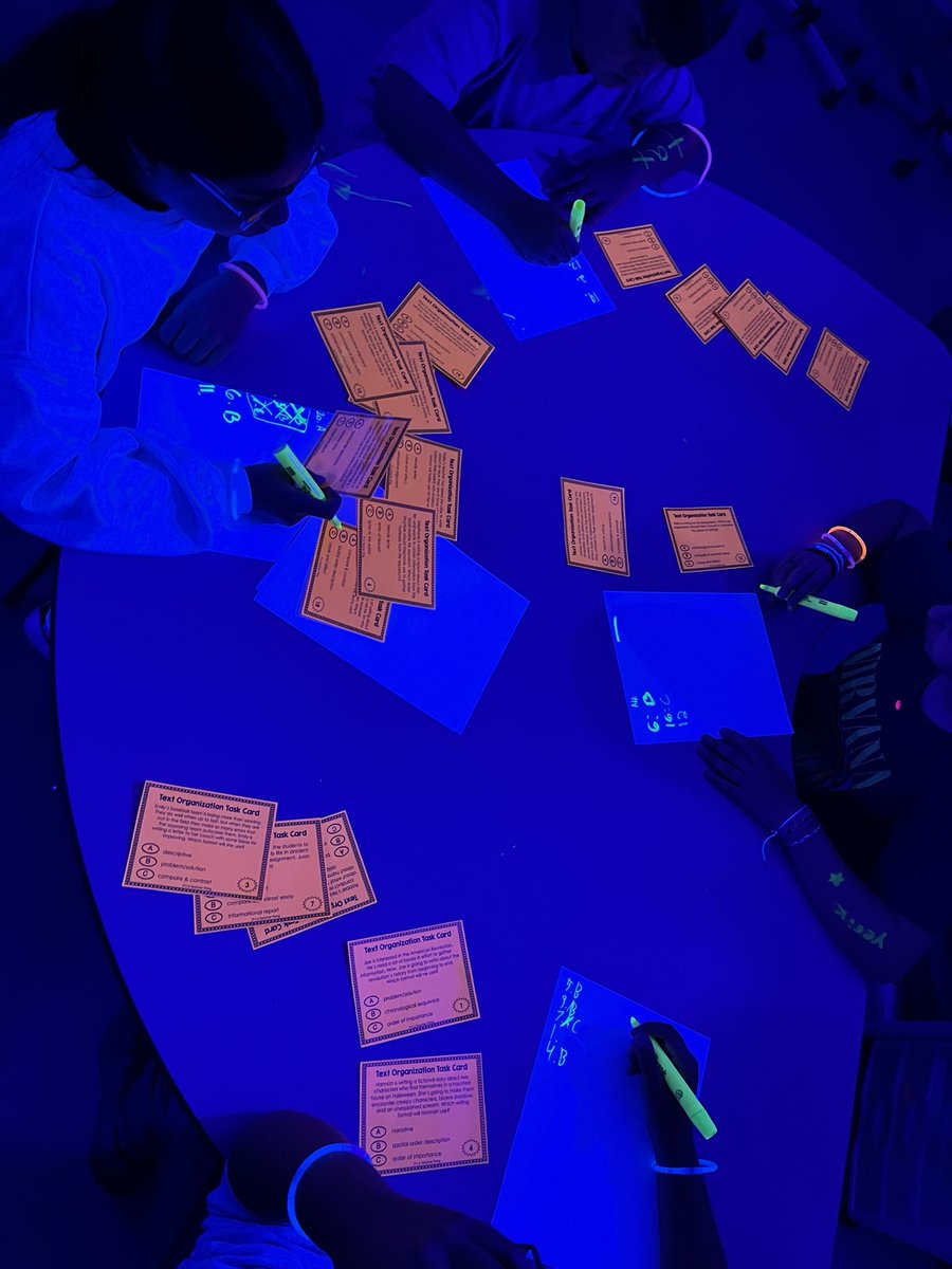 𝔸𝕦𝕓𝕦𝕣𝕟 𝕄𝕚𝕕𝕕𝕝𝕖 𝕊𝕔𝕙𝕠𝕠𝕝 tweet media