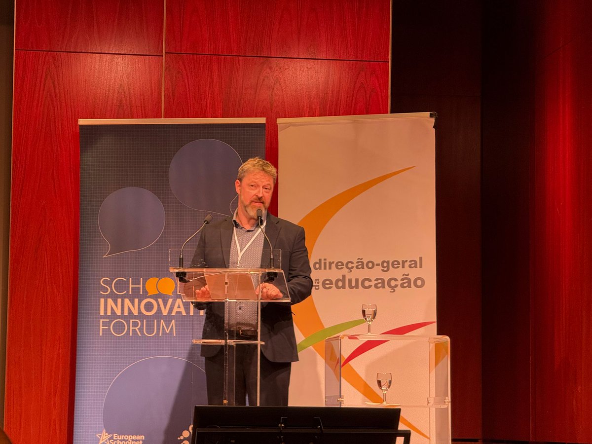 🎓 That’s a wrap on the #SchoolInnovationForum 2025!

In Lisbon, we tackled digital well-being in schools - not about less screen time, but better screen time, as Jan De Craemer reminded us.

📘 New report out now 👉 cutlink.eun.org/prklVe

🙏 Thanks to <a href="/DG_Educ/">DGE</a>!